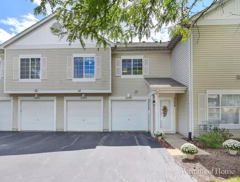 3229 Heather Glen Dr #3229, Aurora, IL 60504