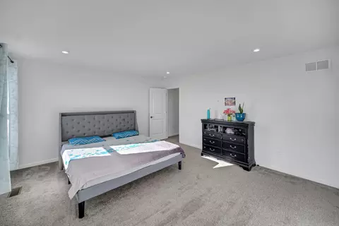 Bedroom - 2111 Schmitt Cir, Algonquin, IL 60102 photo 1 of 5