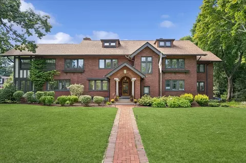 100 Old Green Bay Rd, Winnetka, IL 60093
