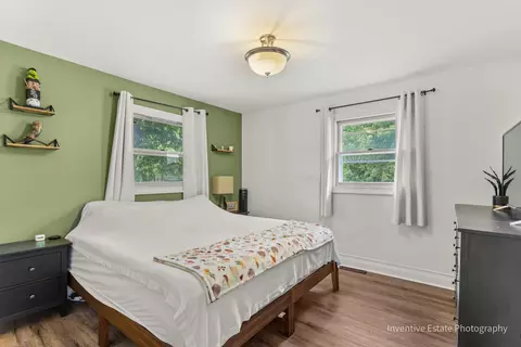 Bedroom - 4708 Willow Ln, Mchenry, IL 60050 photo 3 of 4