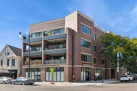 2505 W Carmen Ave #303, Chicago, IL 60625