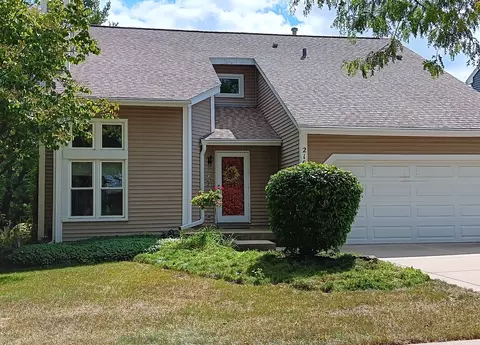 2100 Monday Dr, Elgin, IL 60123