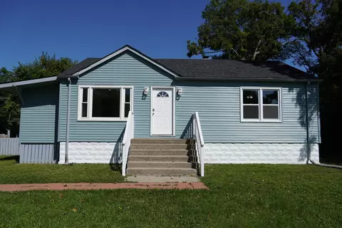 123 N Glenwood Ave, Glenwood, IL 60425