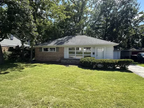 313 Oakwood St, Park Forest, IL 60466
