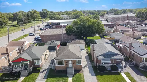12709 S Racine Ave, Calumet Park, IL 60827