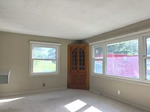 735 Maple St, Marengo, IL 60152 photo 4