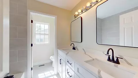 Bath - 435 5th St, Wheeling, IL 60090 photo 5 of 6
