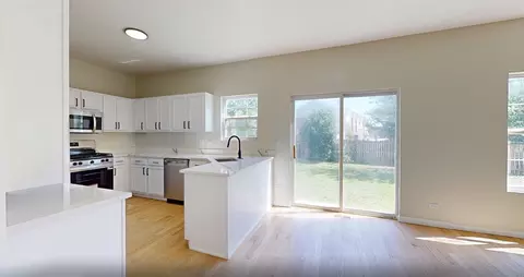 Kitchen - 435 5th St, Wheeling, IL 60090 photo 3 of 3