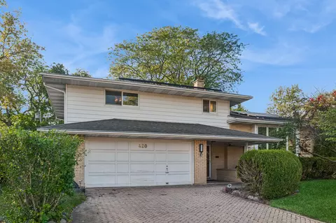 420 Dara James Rd, Des Plaines, IL 60016