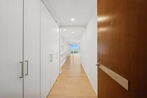 100 E Huron St #2804, Chicago, IL 60611 photo 3
