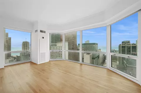 100 E Huron St #2804, Chicago, IL 60611 photo 4