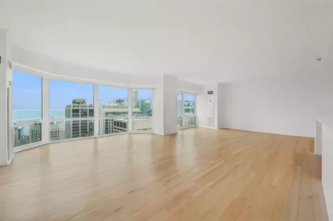 100 E Huron St #2804, Chicago, IL 60611 photo 5