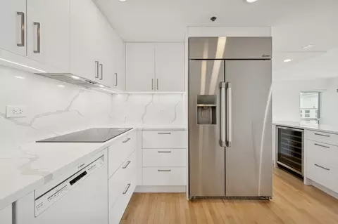 100 E Huron St #2804, Chicago, IL 60611 photo 11