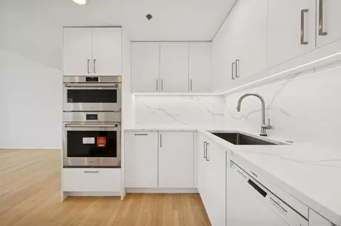 100 E Huron St #2804, Chicago, IL 60611 photo 10