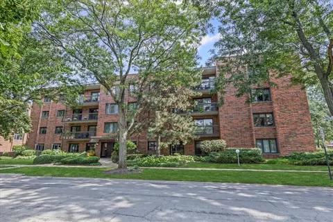 9201 Drake Ave #101S, Evanston, IL 60203