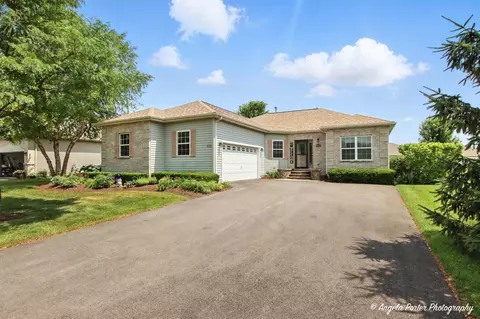 908 Monroe Ave, Mchenry, IL 60050