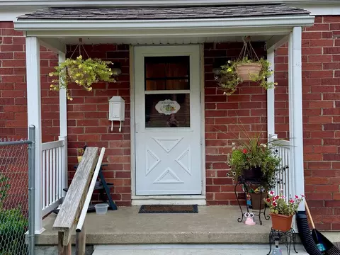 201 E Graham St, Dixon, IL 61021 photo 3