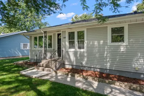 2216 177th St, Lansing, IL 60438 photo 2