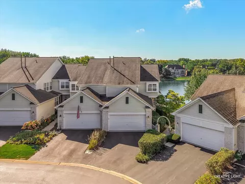 337 Normandie Dr, Sugar Grove, IL 60554