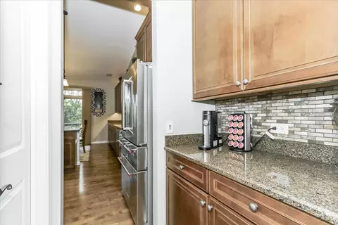 Kitchen - 130 Regency Dr, Bartlett, IL 60103 photo 6 of 7