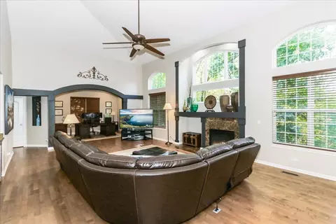 Living - 130 Regency Dr, Bartlett, IL 60103 photo 3 of 3