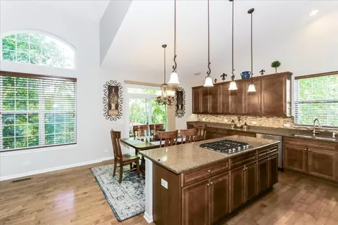 Kitchen - 130 Regency Dr, Bartlett, IL 60103 photo 2 of 7