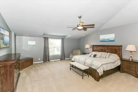 Bedroom - 130 Regency Dr, Bartlett, IL 60103 photo 2 of 5