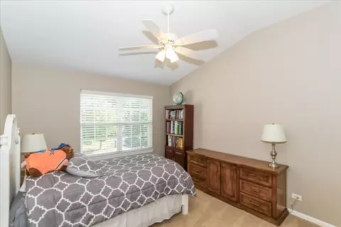 Bedroom - 130 Regency Dr, Bartlett, IL 60103 photo 4 of 5