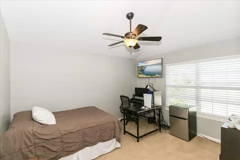 Bedroom - 130 Regency Dr, Bartlett, IL 60103 photo 5 of 5