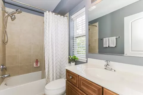 Bath - 130 Regency Dr, Bartlett, IL 60103 photo 1 of 6