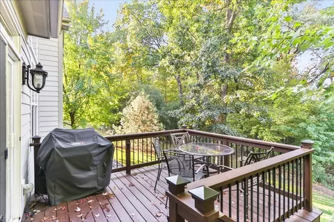 Exterior - 130 Regency Dr, Bartlett, IL 60103 photo 3 of 7