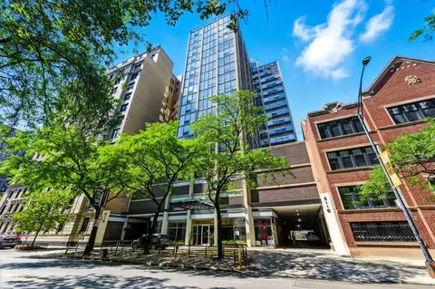 3110 N Sheridan Rd #905, Chicago, IL 60657