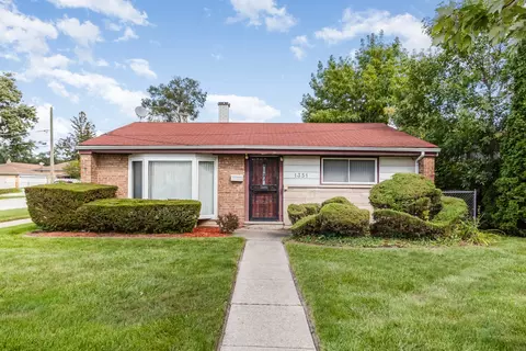 1351 Gordon Ave, Calumet City, IL 60409
