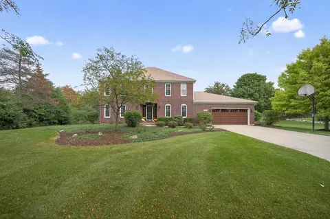 111 Stone Marsh Ln, Barrington, IL 60010