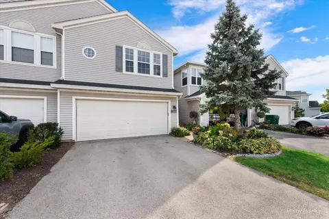 1033 Key Largo Dr, Romeoville, IL 60446