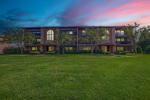 11117 S Heritage Dr #1D, Palos Hills, IL 60465