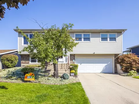 7810 166th Pl, Tinley Park, IL 60477