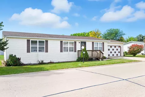 219 Meadowlark Ln, Sandwich, IL 60548