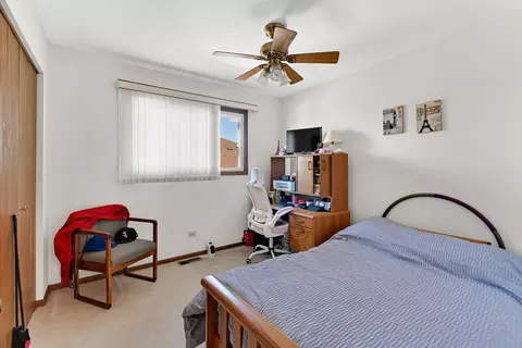 Bedroom - 433 Wheatfield Rd, Matteson, IL 60443 photo 4 of 4