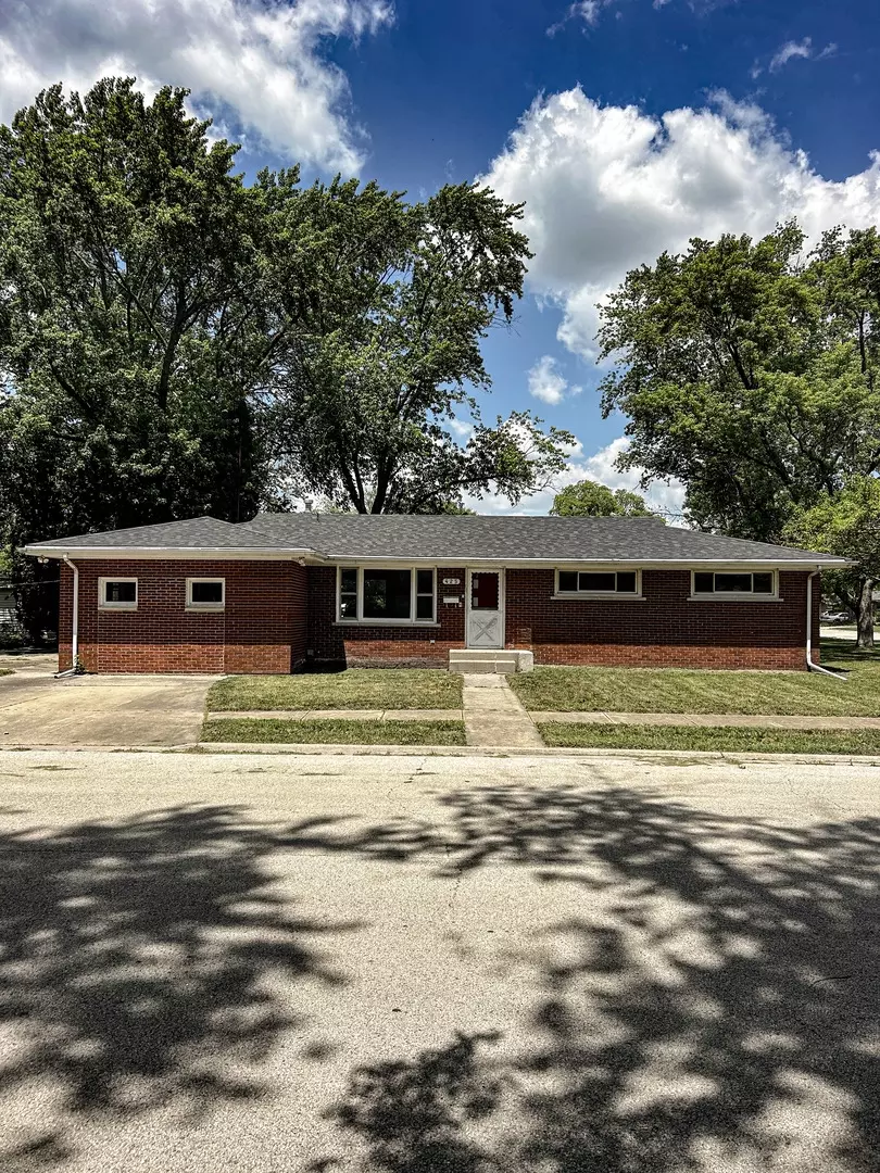  425 W Donald St, Kankakee, IL 60901 photo 1