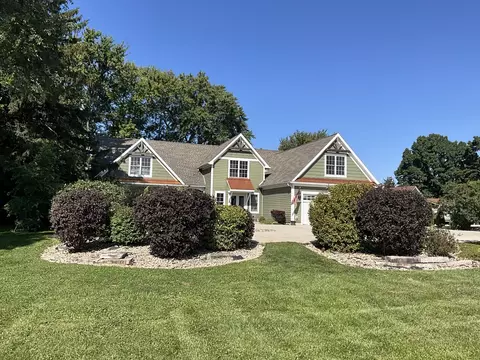 8 S N594 S Mclean Blvd, South Elgin, IL 60177