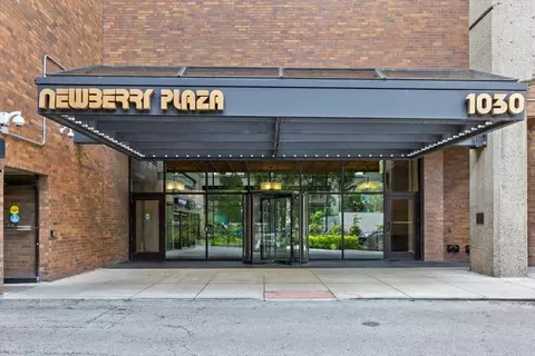 1030 N State St #44K, Chicago, IL 60610