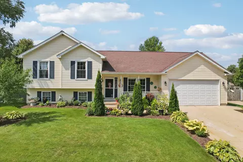 803 S Linda Ln, Kingston, IL 60145