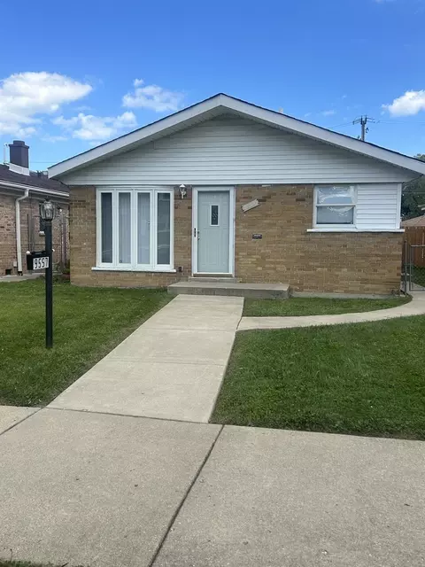 9557 S Peoria St, Chicago, IL 60643