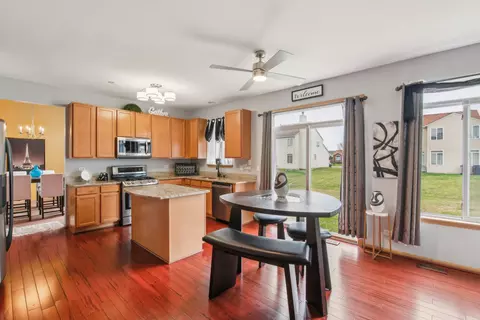 Kitchen - 6500 Pasture Side Trl, Matteson, IL 60443 photo 1 of 2