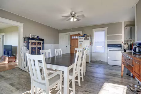 Dining - 1641 Red Brick Rd, Dixon, IL 61021 photo 1 of 1