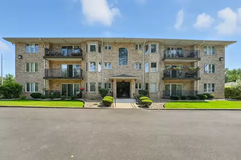 10228 Southwest Hwy #3C, Chicago Ridge, IL 60415