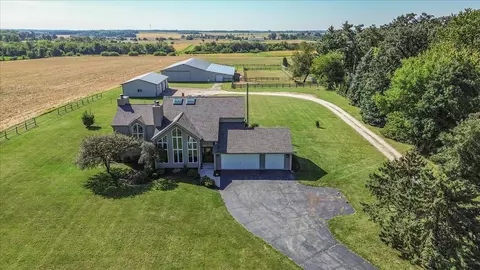44 W669 Ramm Rd, Maple Park, IL 60151