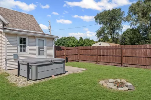 Exterior - 28 Ash St, Weldon, IL 61882 photo 6 of 6