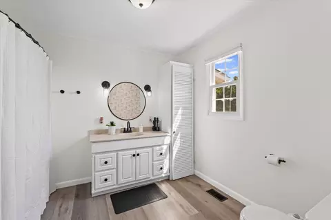 Bath - 28 Ash St, Weldon, IL 61882 photo 1 of 1